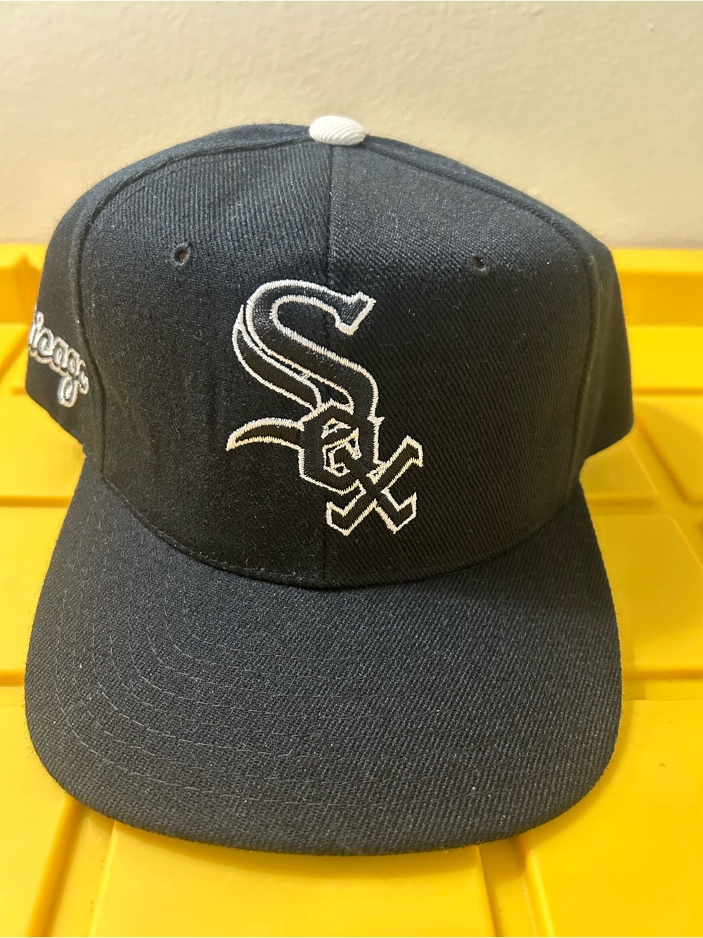 Chicago White Sox Black Snapback Hat with White Logo